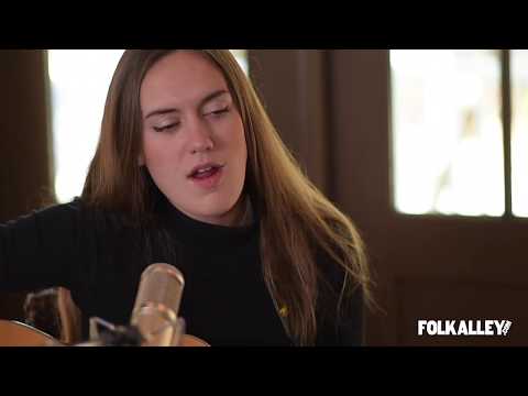Folk Alley Sessions at 30A: Lilly Winwood - "Silver Stage"