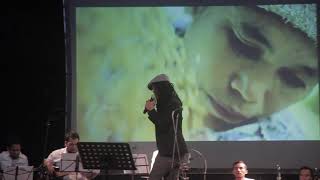 Download lagu Dhyo Haw - Hujan Aku tinggi LIVE JOGJA feat Guntur puspito and Gamelan Rules mp3