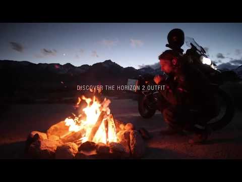 REVIT! Horizon 2 Touring Outfit | Minimalism At Its Best.