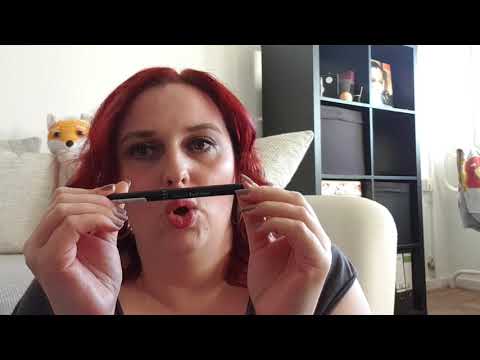 Foxys Schminkbox Nr. 2/2022/Sabrina bestimmt den Inhalt