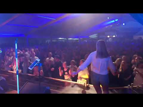 Uptown Funk m Wedgie 2 juni 2018