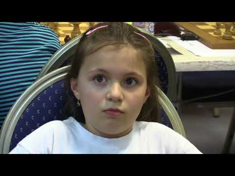 D10 1.1. Magdaléna Mrmusová - Hana Horváthová 1/2:1/2