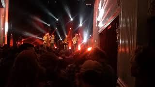 Maxwell - The Infamous Stringdusters