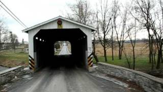 preview picture of video 'Covered Bridge near Intercourse PA'