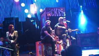 Mi novia se me está poniendo vieja Arjona y Mijares Auditorio Nacional 2018