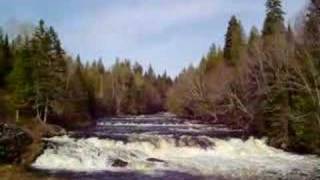 preview picture of video 'Connecticut River, south end of Pittsburg, NH'