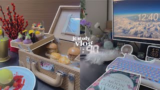 jc college diaries 🍭 | staycation, online classes, shopping, daily productive study vlog singapore