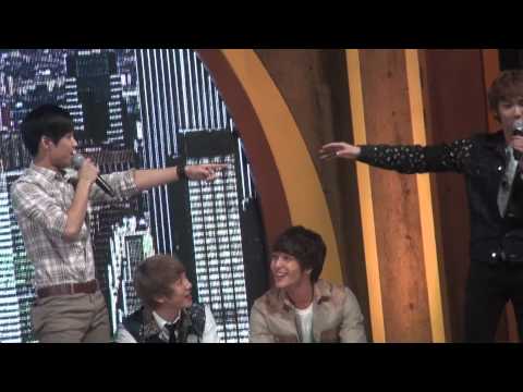 2012  09 25  FTIsland  Lotte Big Pleasure talk 4