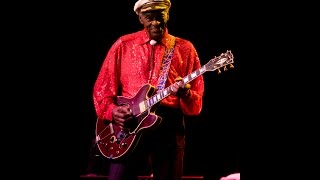 Chuck Berry RIP*Roll Over Beethoven*Lyrics*LIVE