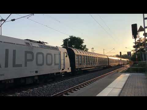 Güterzug mit RP 185 671-5 und Mischer