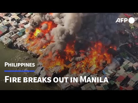 Fire breaks out in Manila | AFP