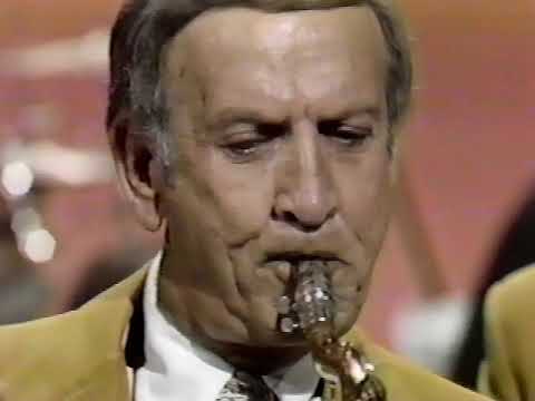 Henry Cuesta, Russ Klein, Bob Havens with Honeysuckle Rose.