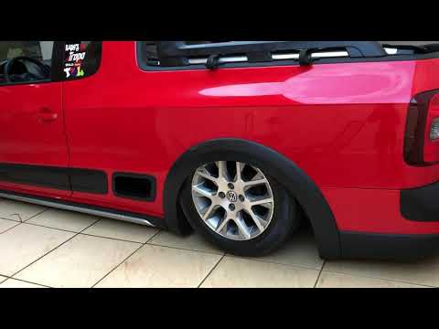 Saveiro Cross  suspensão a ar tocando louco e sonhador