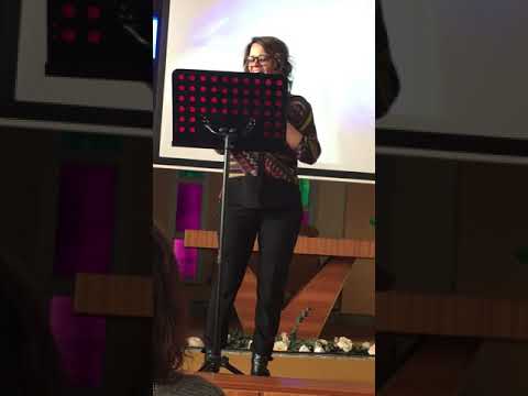 Inno Momenti Cosi cantato da Gabriella Negrea