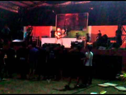 BAD STUDENTS - HEY GUYS SEE THERE LUNA SELENA.3gp