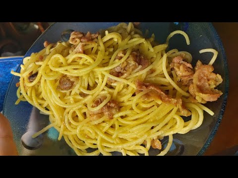 Ricetta: La vera carbonara con bacon e cipolla