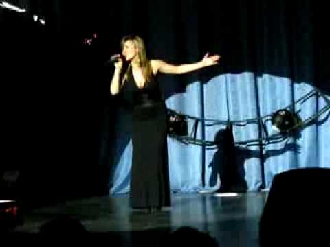 Lara Fabian - Je t'aime  (drôle de version) écouté et essayé de comprendre