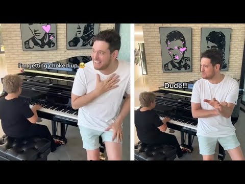Michael Bublé se emociona al cantar mientras su hijo Noah lo acompaña al piano.