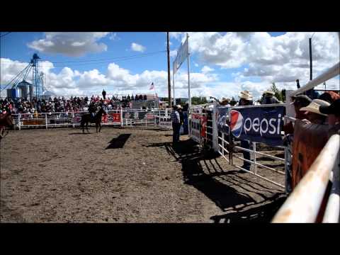 2014 Dillon Rodeo - Country Boy (intro)