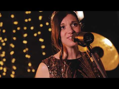 Video The Futuristic Gramophones  London