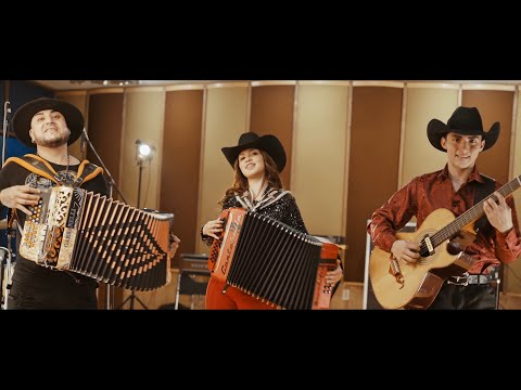 Irany & David Ft. Marito Aguilar - Mi Bella Genio (Video Oficial)