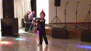 Nico bailando El man es German