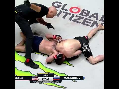 Go to SLEEP 😴 Mansur Malachiev chokes out Jarred Brooks for his third straight win!