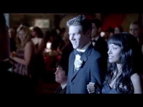 The Vampire Diaries 4x19 Bonnie & Matt-Your prom king and queen are Matt Donovan and Bonnie Bennett.
