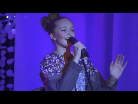 Мне бы птицею стать