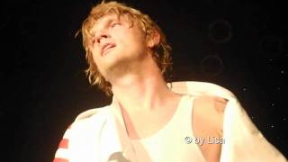 Nick Carter - 'Incomplete' &amp; 'Do I Have To Cry For You' in Chicago 02/11/12