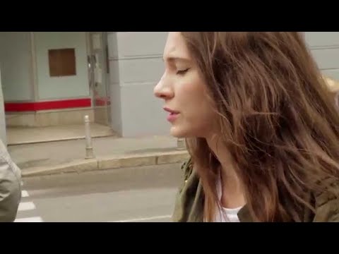 Sara Renar feat Barbara Munjas - Ljubav