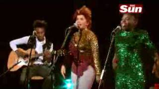 Paloma Faith Unplugged Live Session for Stone Cold Sober in 2009