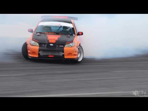 Francis Doyon Leading Riley Sexsmith - Formula Drift Canada Round 2 2015