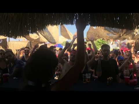 Annett Gapstream at Kafes in Istanbul