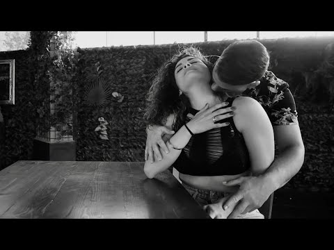 Mirko Dionisi - Si troppa bella si na rosa (Official Video)