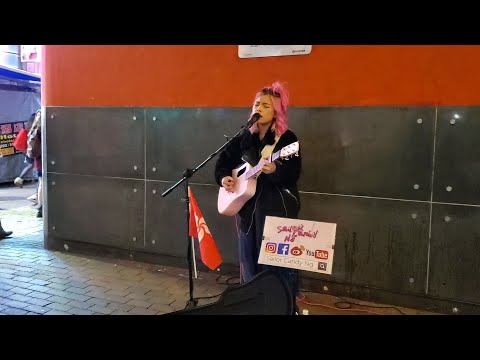 Sailor Candy Ng 🎸🎤《假使世界原來不像你預期+Rolling In The Deep+愛很簡單+星夢情真+一切很美只因有你》@ 旺角朗豪坊對面Busking (30/1/2020)