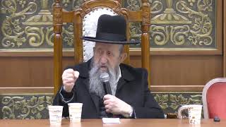 הרה"ג בן ציון מוצפי שליט"א בית כנסת החיד"א אשדוד (הרב בן ציון מוצפי) - התמונה מוצגת ישירות מתוך אתר האינטרנט יוטיוב. זכויות היוצרים בתמונה שייכות ליוצרה. קישור קרדיט למקור התוכן נמצא בתוך דף הסרטון