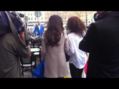 Natalia Kelly and Zlata Ognevich Exchange Gifts at Eurovision 2013