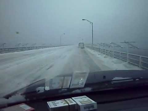 crossing mackinac bridge snow and ice