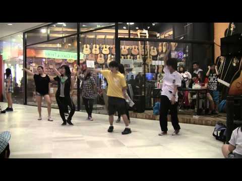 120817 KPOP Dance Off Vol 25: SNSD - Genie