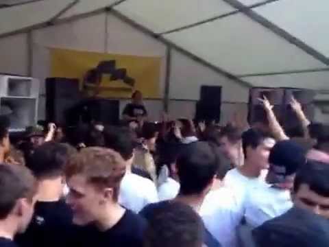 U r rocking with the...