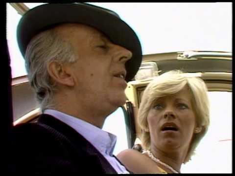 HE 13 03 1983 2 AV002127