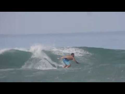 Pumping swell at Playa Bejuco