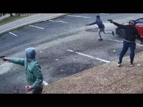 Wild shootout in Memphis caught on video, with child in the middle of it