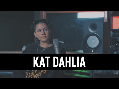 Kat Dahlia habla sobre el sencillo "I’m Doin Good" y su regreso como artista independiente