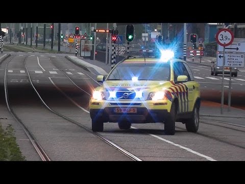 A1 MMT Voertuig 13-901 Met Spoed naar een Melding aan de Nassauplein in Amsterdam
