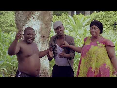 Edoudoua et Zak attrapent Haricot Beans sur leur manguier. Qu'est-ce qui va sa passer ?🤣🤣🏃🏃