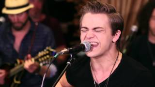 Hunter Hayes - Young And In Love | Hear and Now | Country Now