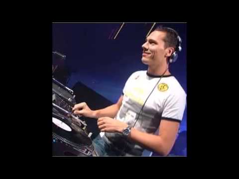 DJ Tiesto @ Dancevalley 2001 (04-08-2001)