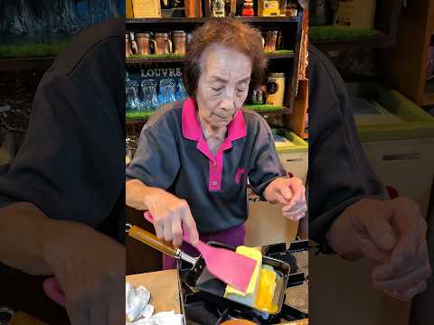 ふわっふわ絶品！逆たまごサンド！我孫子前にあるニュールーブル﻿のエッグトーストはふわふわのパンを玉子焼きで包んだ斬新なメニュー！ふわふわ食感とたまごのうまみが絶妙でした #japanesefood